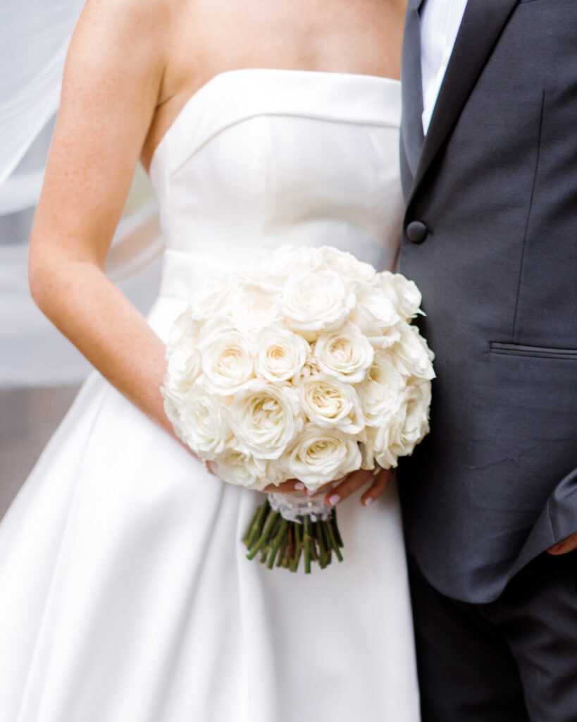Classic white rose wedding bouquet ideas