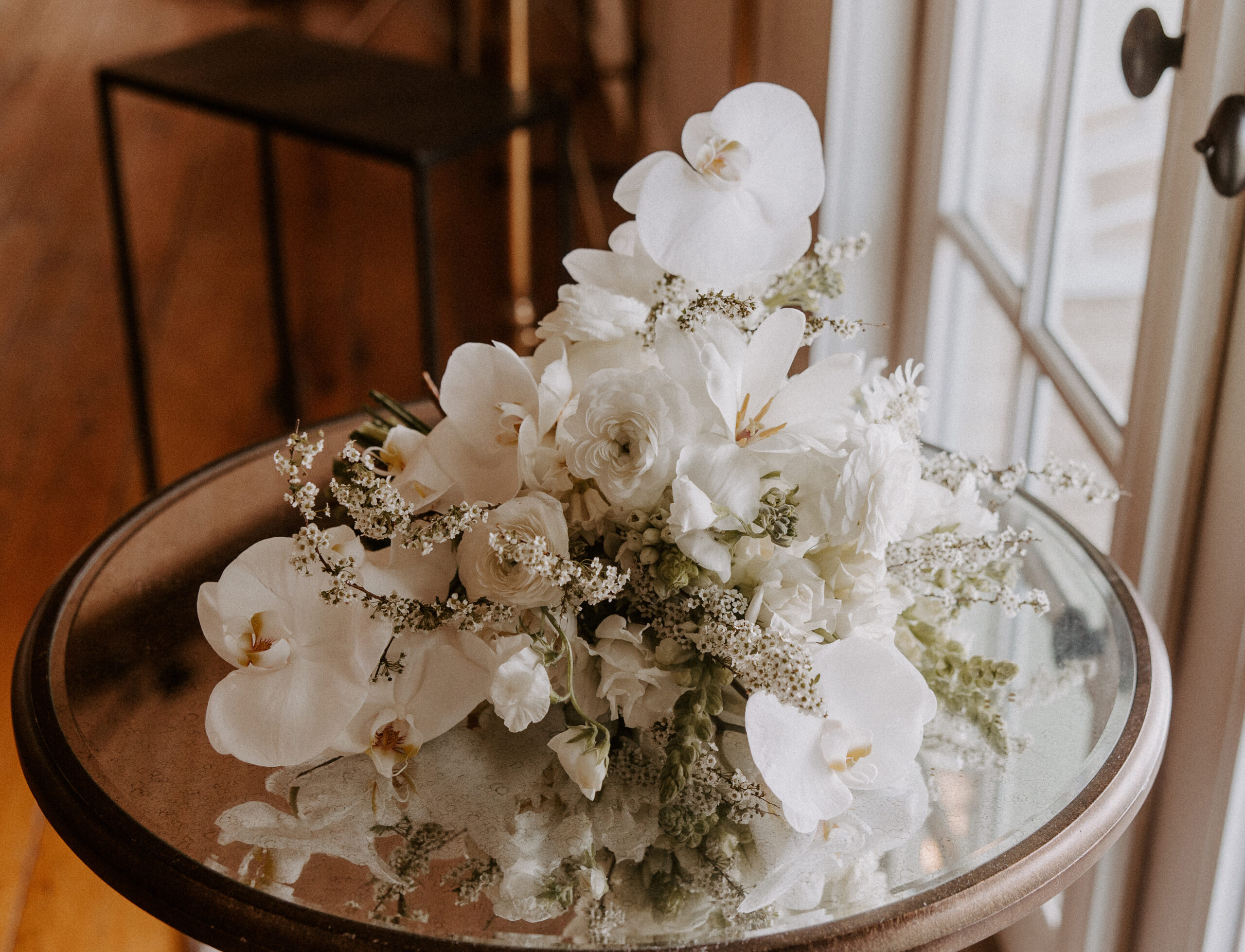 Wedding bouquet style trends that we're seeing at Mint Springs.