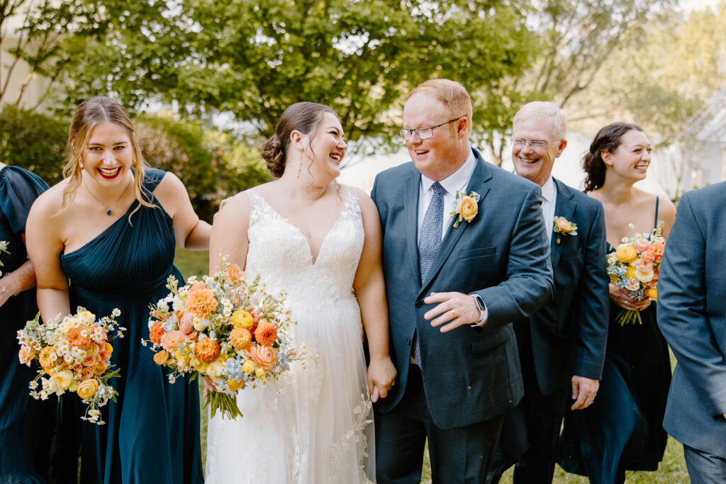 bold and bright wedding bouquet
