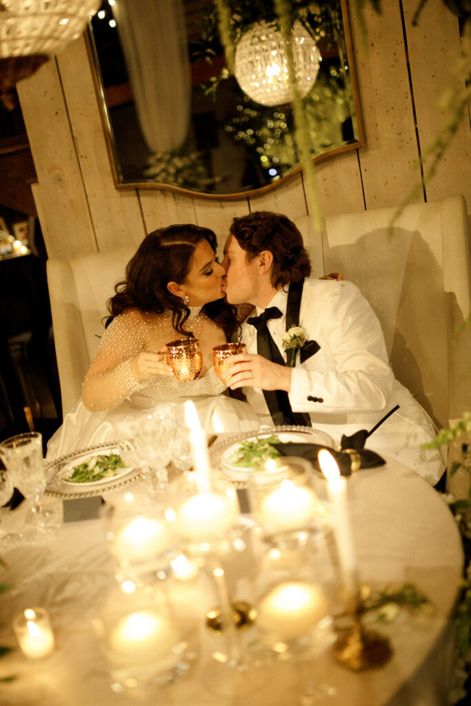 Vintage Glamour Wedding theme