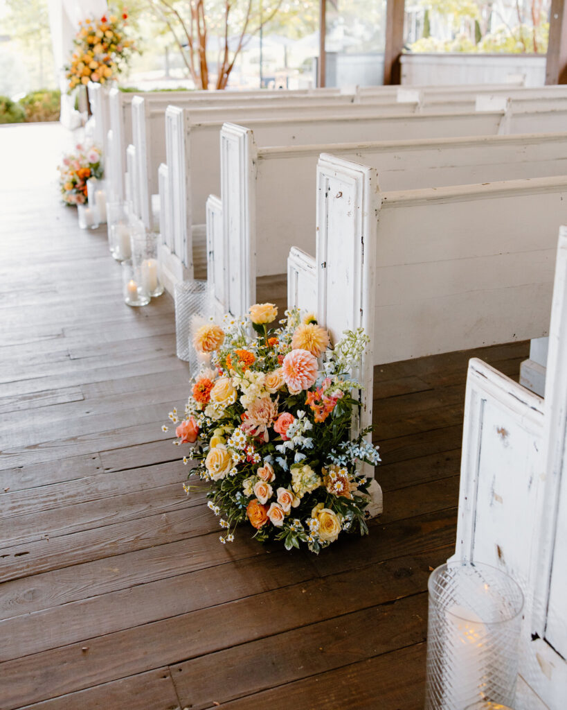 Ceremony Aisle Decor Ideas - Colorful Ceremony
Florals
