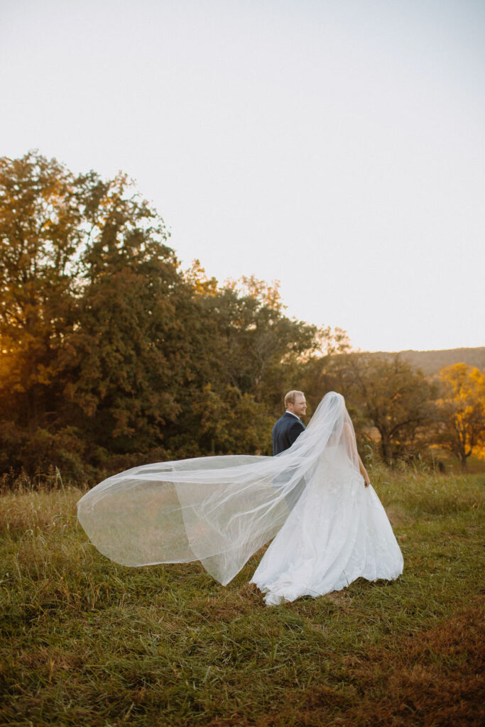 fall wedding palette for wedding portraits